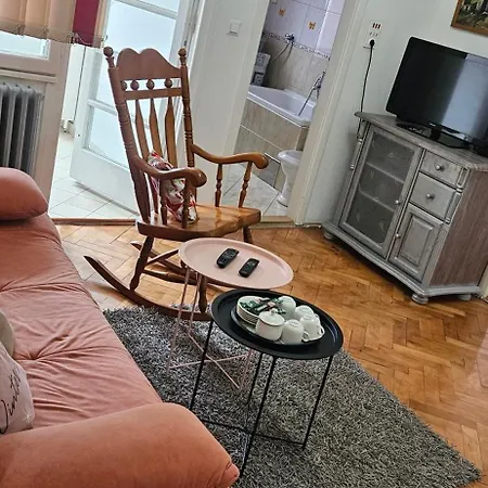 Trosoban Stan U Zenici * Zenica