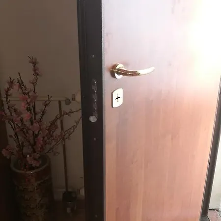 Trosoban Stan U Zenici Appartamento Zenica