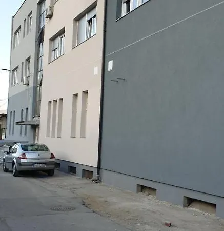 Trosoban Stan U Zenici Apartamento
